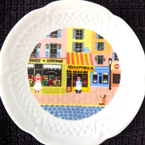 6 French Porcelain Appetizer Plates from France.  Cutting Board & Glass Lid. - Picture 8 of 12